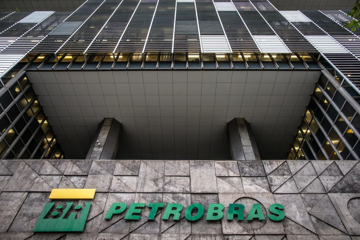 Petrobrás emite títulos com sucesso