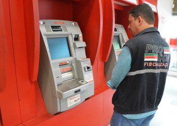 Procon intensifica fiscalização em agências bancárias e notificação de empresas